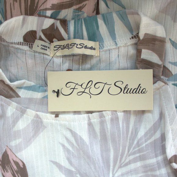 FLJ Studio | Sleeveless Palm Leaf Blouse - Picture 5 of 9